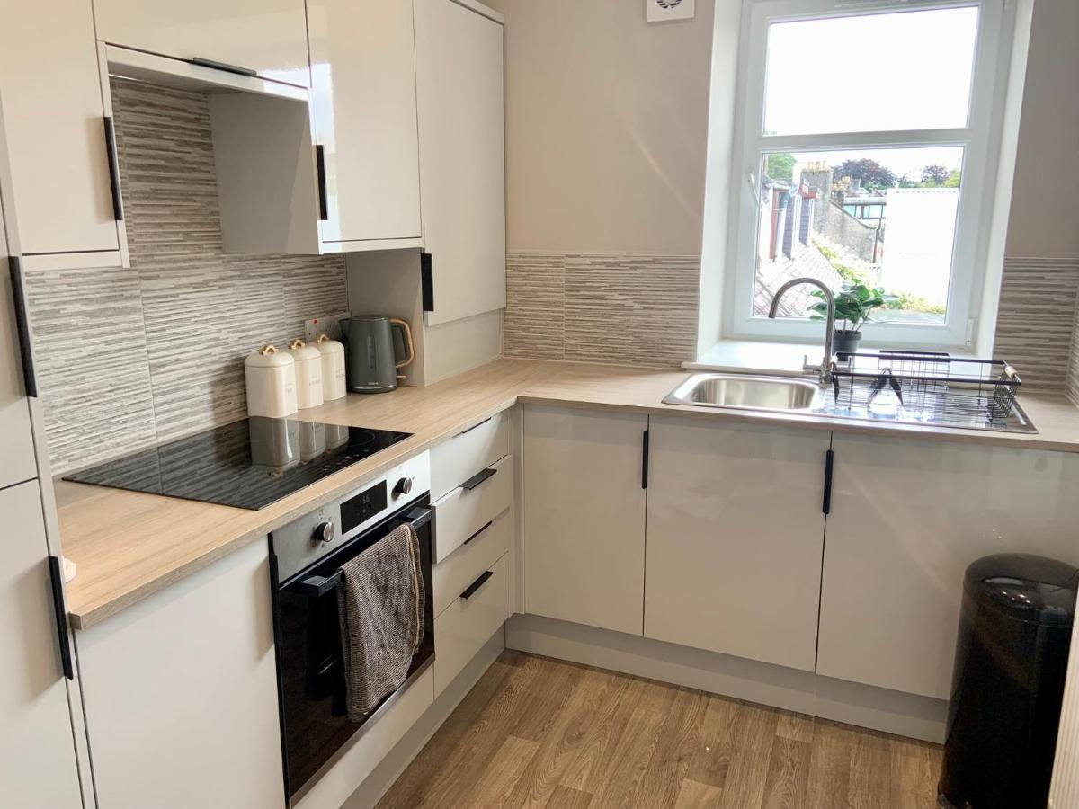 Stunning Apartment In カランダー エクステリア 写真